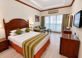 Riviera Hotel 4
