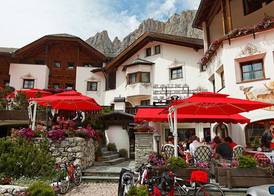 Kolfuschgerhof Mountain Resort 2