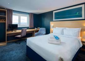 Travelodge Portsmouth 3
