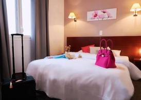 Logis Hotels Grand Hotel d'Orléans et Restaurant Le Goulu 2