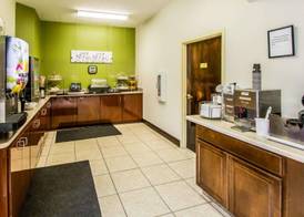 Sleep Inn & Suites Orlando International Airport 4