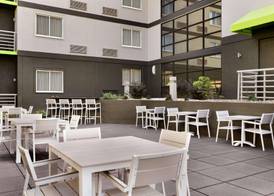 Radisson Hotel Akron-Fairlawn 4