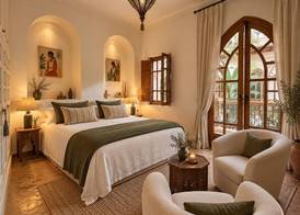 Riad Scarlett 4