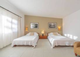Hotel Punta Sur 2
