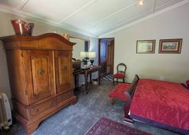MacGregors Guest House 2