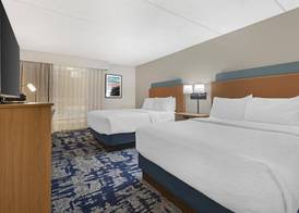 Best Western Plus Willmar 5