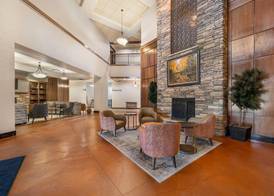 Drury Plaza Hotel Flagstaff 3