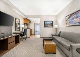 Drury Plaza Hotel Flagstaff 4