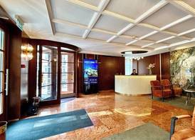 Gold Apartments 4