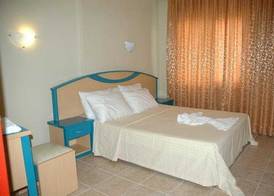 Basil's Apart Hotel 4