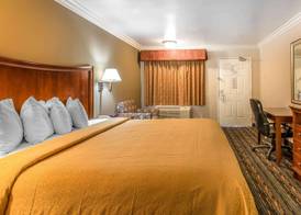 Quality Inn Lake Elsinore I-15 2