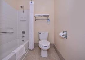 Quality Inn Lake Elsinore I-15 3