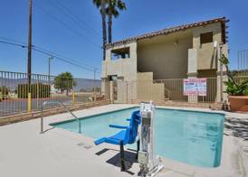 Quality Inn Lake Elsinore I-15 5
