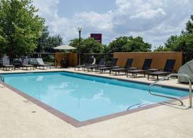 Comfort Suites 3