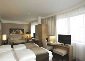 Hotel Berlin Alexanderplatz by Leonardo Hotels 5