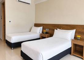 Hotel Summer Frente Al Mar 5
