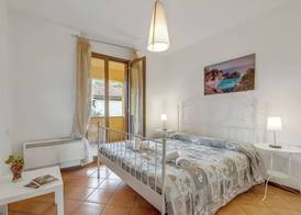 Residence La Perla with Shared Pool 4