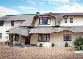 Winelands Villa Guesthouse and Cottages 4