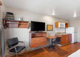 Extended Stay America Suites - Denver - Airport 5