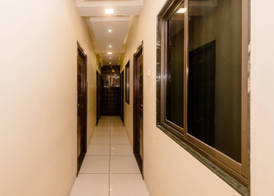 Collection O Airport Metro Andheri East 2