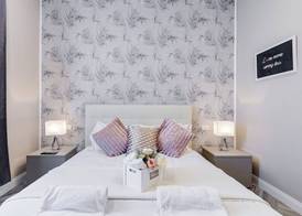 Hanky Suite 3