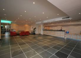 Premier Inn Plymouth - Derriford 4