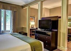 The Inn at River Landing 3