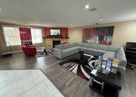 Ramada by Wyndham Sherwood Park 3