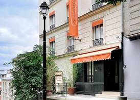 Caulaincourt Montmartre by Hiphophostels 2
