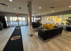 Super 8 by Wyndham Edmonton South 5