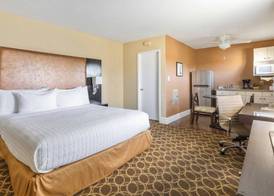 Marin Suites Hotel 4