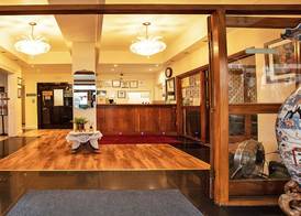 The Waverley Hotel 5