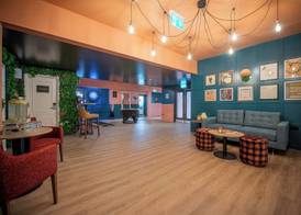Tiverton Hotel Lounge & Venue 2