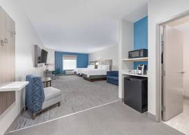 Holiday Inn Express & Suites GRANBURY by IHG 3