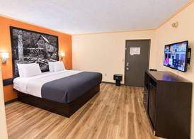 Super 8 by Wyndham Hillsville 5