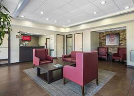 Red Roof Inn & Suites Statesboro - University 2