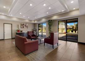 Red Roof Inn & Suites Statesboro - University 5