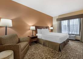 Best Western Plus Chelsea Hotel 5