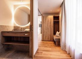 EGGER Apartments & Suites 2