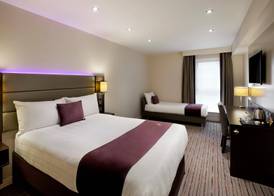 Premier Inn London Gatwick South 5