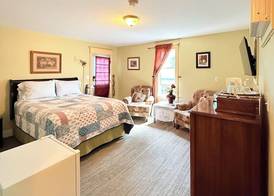 Heartwood Inn 4