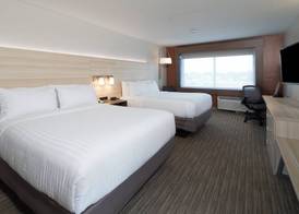 Holiday Inn Express & Suites BAY CITY by IHG 5