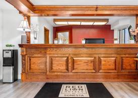 Red Lion Inn & Suites Lemoore 2