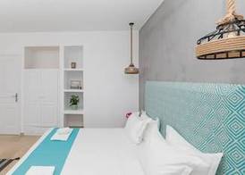 Hotel Port 7- Boutique Collection 3
