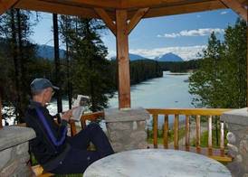 Jasper House Bungalows 2
