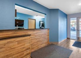 Suburban Studios Huntsville University Area 2
