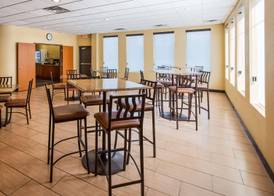 Rodeway Inn 5