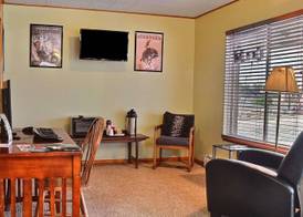 Skyline Motor Inn 3