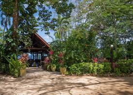 Savasi Island Resort 3