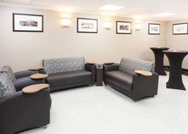 Ramada Plaza by Wyndham Chicago North Shore 4